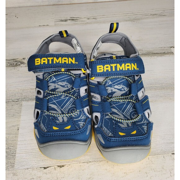 DC Comics Batman Light Up Trekking Sandals Toddler Preschool Boys Size 11 NWT - Picture 4 of 7